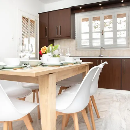 Chrisari House * Zipárion