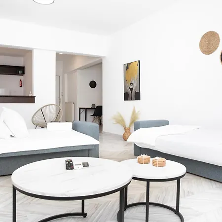 Nyaraló Chrisari House *